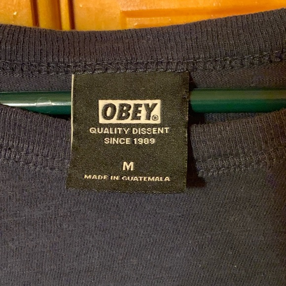 navy blue obey propaganda tee - Picture 3 of 5